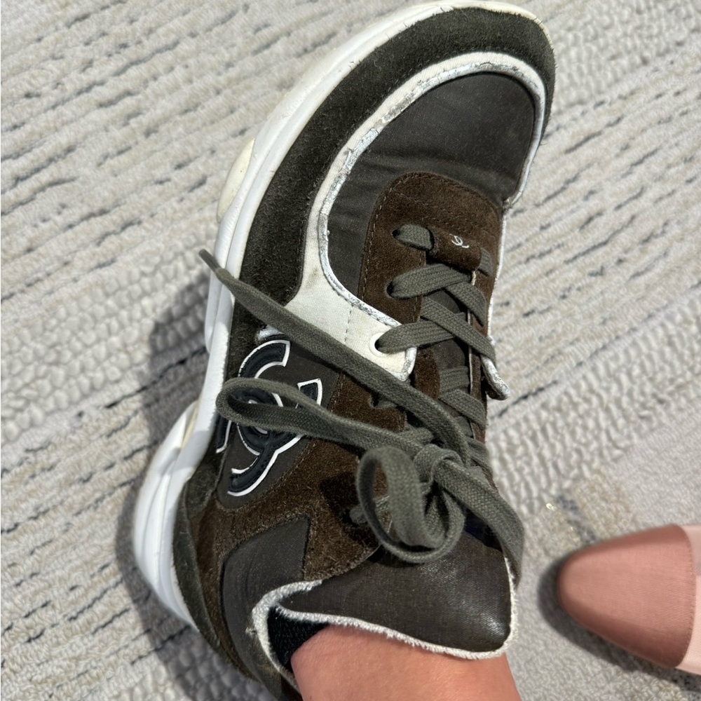 CHANEL TRAINER USED - Picture 6 of 10